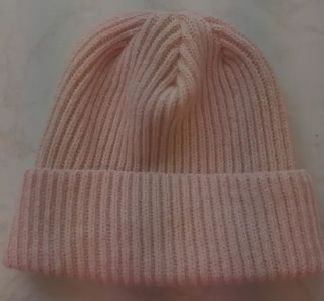 Made in Scotland Beautiful Unisex, 5 ply, Cashmere Beanie hat Light Pink