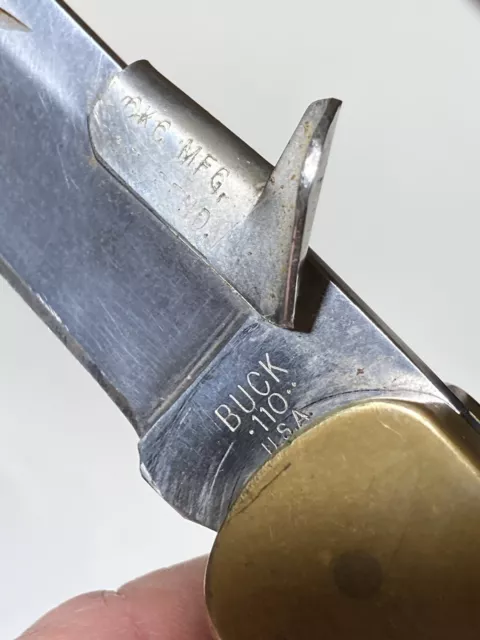 Buck 110 Folding Hunting Knife (3-Dot) w/ vintage CKC thumb stud 1980-1981 USA