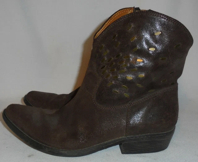 Nine West, Vtg. American Collect., Ladies Brown Lea. Size Zip Ankle Boot Sz 7 M