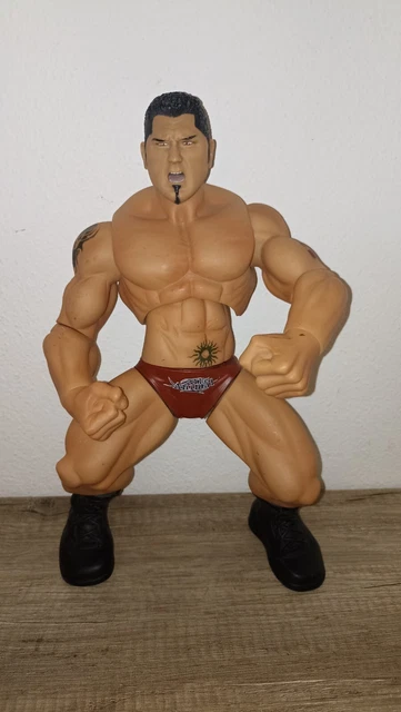 ACTION FIGURE BATISTA The Animal Ring Giant WWE 2005 JAKKS PACIFIC 33 action-figure-batista-the-animal-ring-giant-wwe-2005-jakks-pacific-33