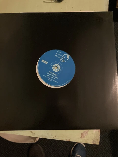AQUARIUS – DOLPHIN Tune / Aquatic (12″) Good Looking Records