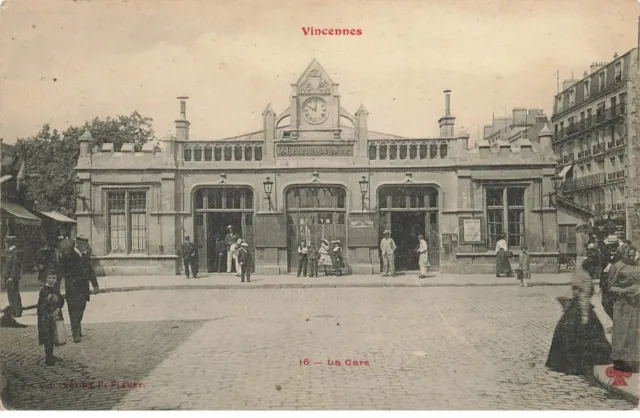 94 Vincennes #21768 Station