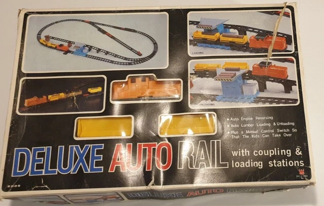 DELUXE AUTO RAIL Vintage Battery Powered Train Set in Original ...