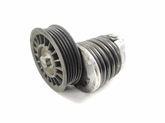 028903315M galet tendeur pour AUDI A4 1.9 TDI 1995 2139759