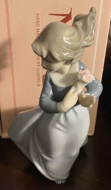 LLADRO NAO 1089 Windy Afternoon Retired! Mint Condition! Original Pink Box!