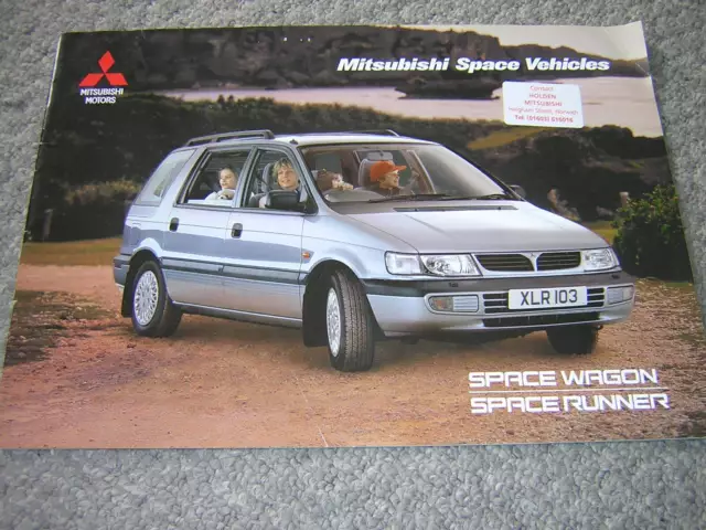 Original Mitsubishi Space Runner/Space Wagon Sales Brochure 1996