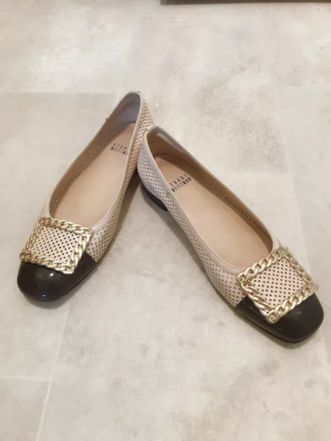 Stuart Weitzman Pan Nappa Chainolo Flats Size 6M