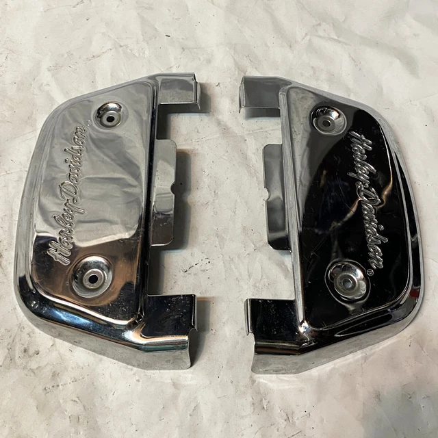 HARLEYDAVIDSON SCRIPT CHROME Passenger Footboard Covers Dyna, Softail