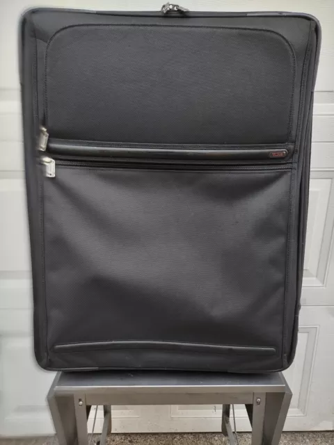TUMI 26 in. EXPANDABLE BLACK BALLISTIC NYLON G4 22026D4 2 WHEEL ROLLING LUGGAGE