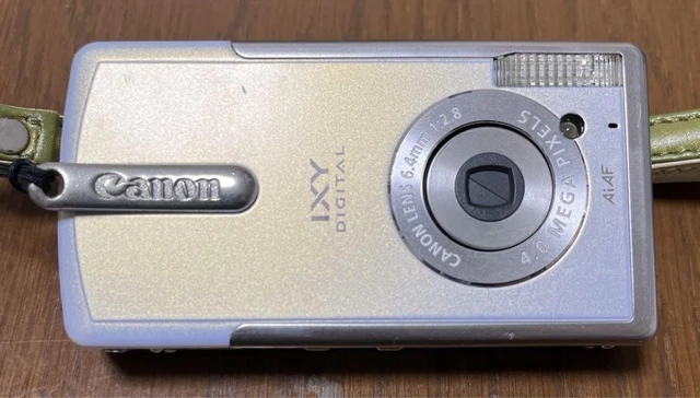 Canon　IXY pc1060 デジタルカメラ　パールホワイト CANON IXY PC1060 Digital Camera Pearl White $141.46