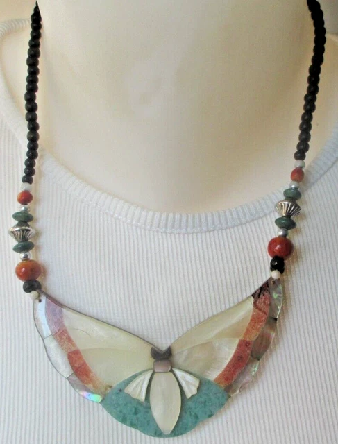 Collier Plastron Vintage Croisillon Perle Ambrée – Couleur Argent – Occasion – Bijou Ancien
