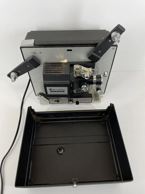 CINÉMA. PROJECTEUR BELL & Howell 16 mm. Sans ampoule. EUR 24,90