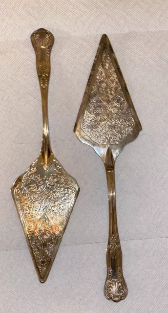 2x Vintage versilberte Kuchen Torte Hochzeit Messer Server verzierter.