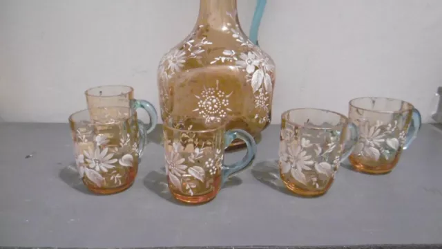 Service A Liqueur En Verre Émaillé Carafe Et Gobelets Decor Florale Début Xxème 3