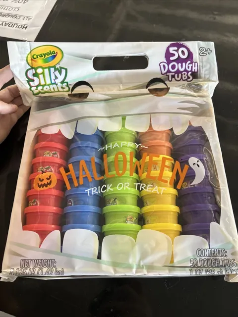 Crayola Silly Scents Dough Halloween Pack, 1 Ounce (50 Count) - Pumpkin