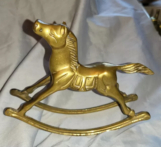 Antiguo Caballo Mecedor Oro Brillo Vintage Latón Sólido Antiguo Carreras Carreras Derby Adorable