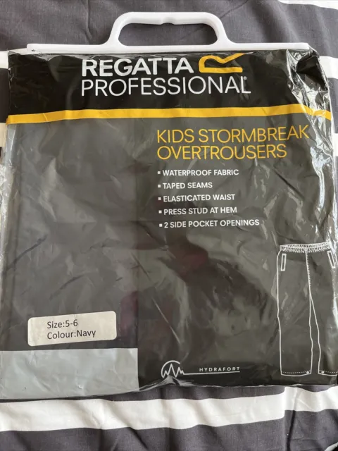 BRAND NEW Regatta Boys & Girls Stormbreak Waterproof School Over Trousers Pants