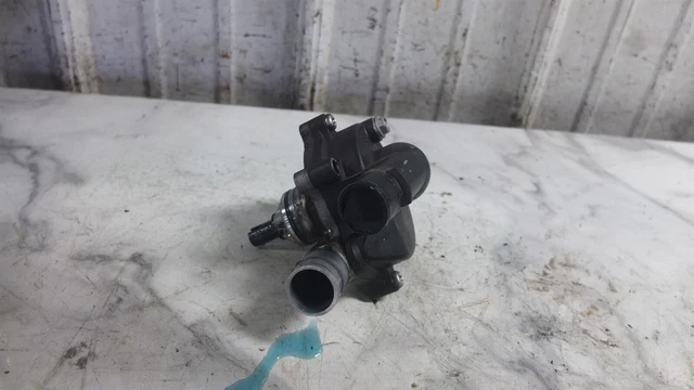 19 Suzuki Gsxr GSX R 750 GSXR750 Moteur Pompe à Eau