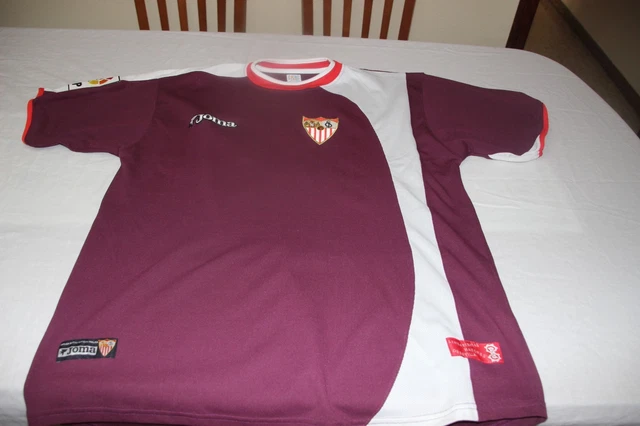 Vintage T-Shirt Of Sevilla FC UEFA Cup Brand Joma T/XL La