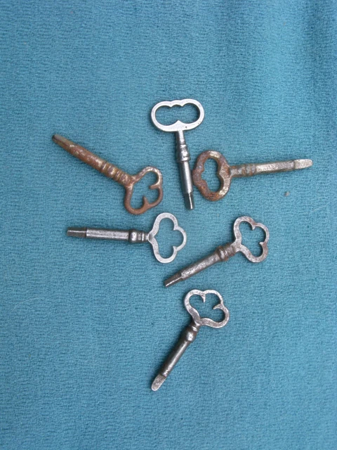 6 Vintage Sewing Machine Case Keys With Triangular Ends Singer Good Condition