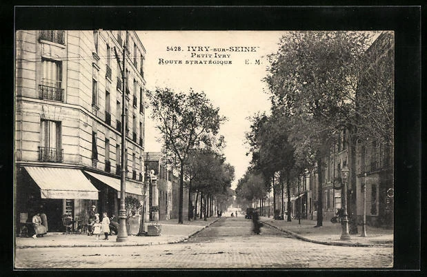CPA Ivry-sur-Seine, Petit Ivry, 1920 Strategic Road