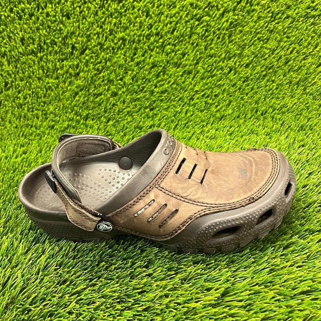 Crocs yukon sport size 10 discount