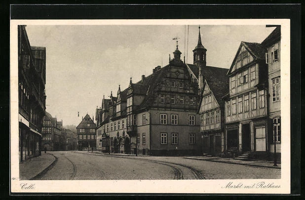 AK Celle, Straßenpartie am Markt mit dem Rathaus