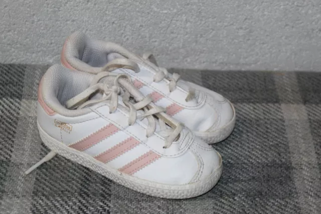 Adidas Superstar Kleinkinder Schuhe Turnschuhe weiß - Größe UK 7 (BA90)