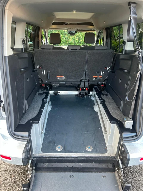 Ford Tourneo Grand Connect 1.5TDCi Wheelchair Accessible Vehicle WAV