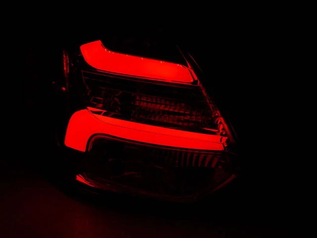LED zadnje luči per Ford Focus 3 11-14 Hatchback Rdeča dimna dinamična smerna si