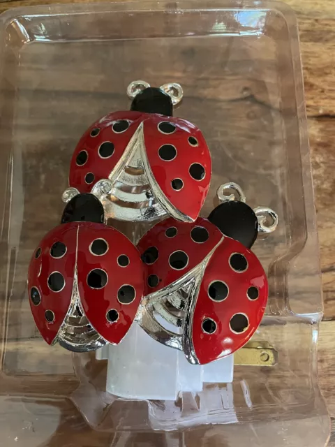 Ganz  Midwest CBK Three Ladybugs Plug in Night Light