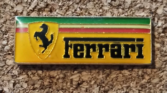 Pin's Ferrari Cheval Voiture Logo Marque Emblème Vintage Pins Epinglette Enamel