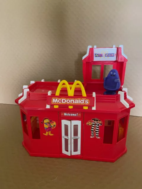 McDonald's Drive Thru Restaurant Play Set 2003