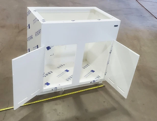 TFI Inline 36x22x36" Polypropylene Laboratory non-metalic casework base 1/2"