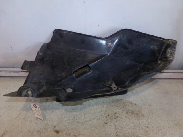 88-92 HONDA FOURTRAX 300 TRX300 2x4 FRONT LEFT INNER FENDER 61867-HC4-000