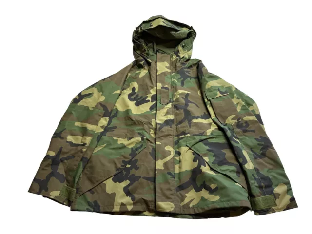 US Military Gore-Tex Jacket - Cold Weather Woodland Camo Parka Medium Short