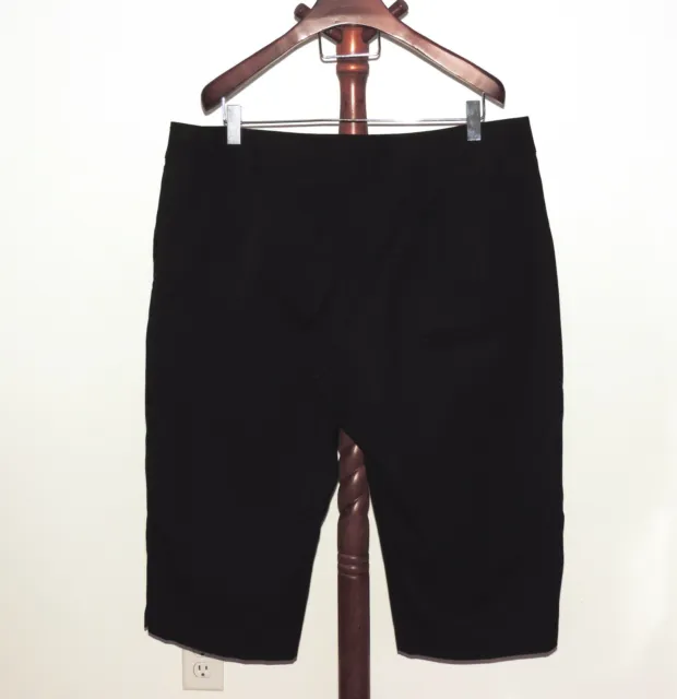Laura Ashley Woman Plus size 24W Black Stretch Capris Crop Pants