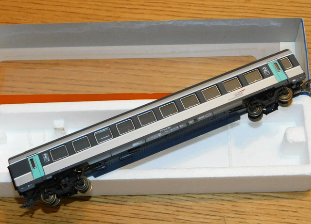 Voiture BACALAN 2ème classe B11myfi 54832 SNCF Ep.IIIB REE-MODELES REE