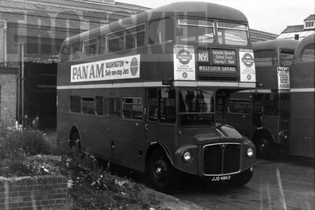 Größeres negatives London Transport AEC Routemaster PR RML2496 JJD496D c1960s