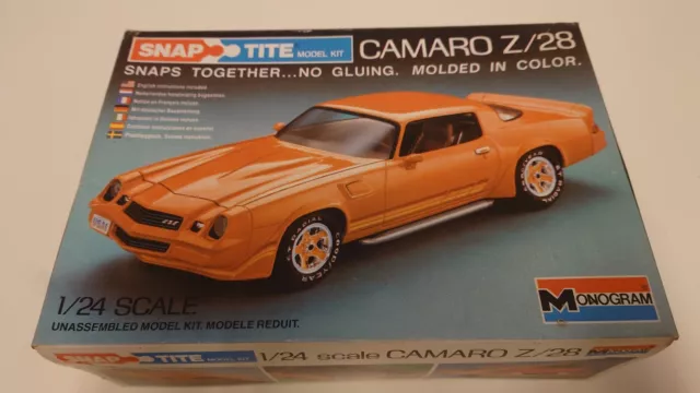 Monogramm Chevrolet Camaro Z28 - Massstab 1/24 Modellsatz Sammlung Set