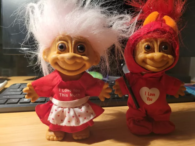   Lot 2 VALENTINE I love you DEVIL  5" Russ troll  Plus  "I Love You This Much"