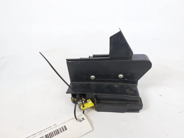 FANALE POST PARTE INT D RENAULT SCENIC BORDO ROSSO (J95) - Annunci FANALE POST PARTE INT D RENAULT SCENIC BORDO ROSSO (J95) - Annunci