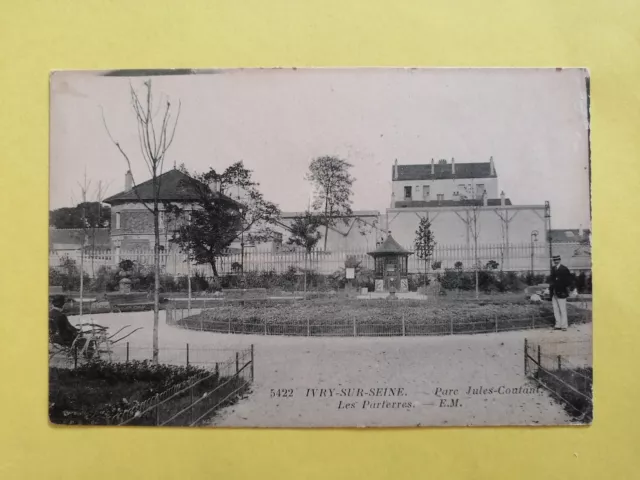 cpa IVRY sur SEINE (Val de Marne) PARC JULES COUTANT animated parterres kiosk