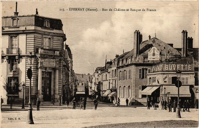 CPA ÉPERNAY - Rue de Chalons et Banque de France (741633)