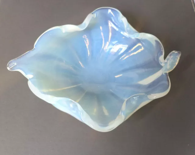 Stunning  Murano  Venetian  Salviati  Opaline  Art  Glass  Bowl  Vase