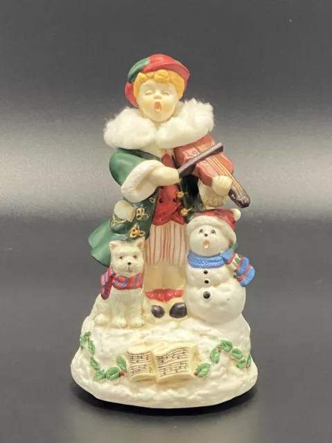 Animated Music Box Young Carolers Head Moves 7.5 Inch Music Box Caroler