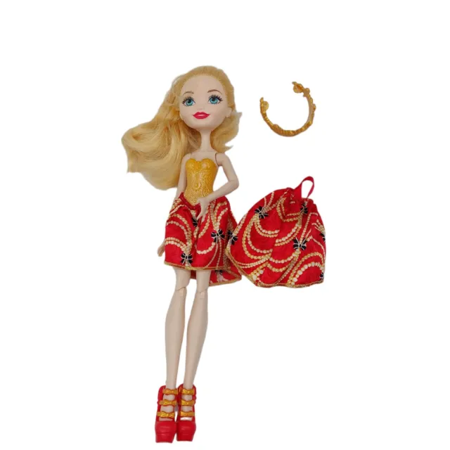 Ever After High Apple White Doll (2016) by Mattel. 10"