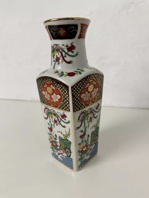 Alte japanische Sakura Imari – handgefertigte Porzellan Floral Square Vase 3