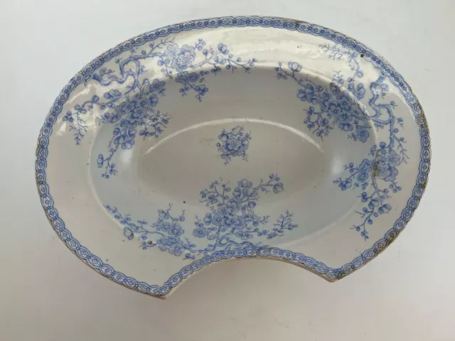 Ancien plat à barbe en faience de Gien modele fleurette fleur bleues