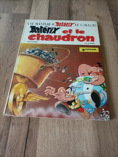 Livre BD Astérix  Et Le Chaudron